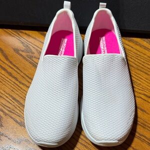 Skechers Women's White Mesh Slip-On Sneakers